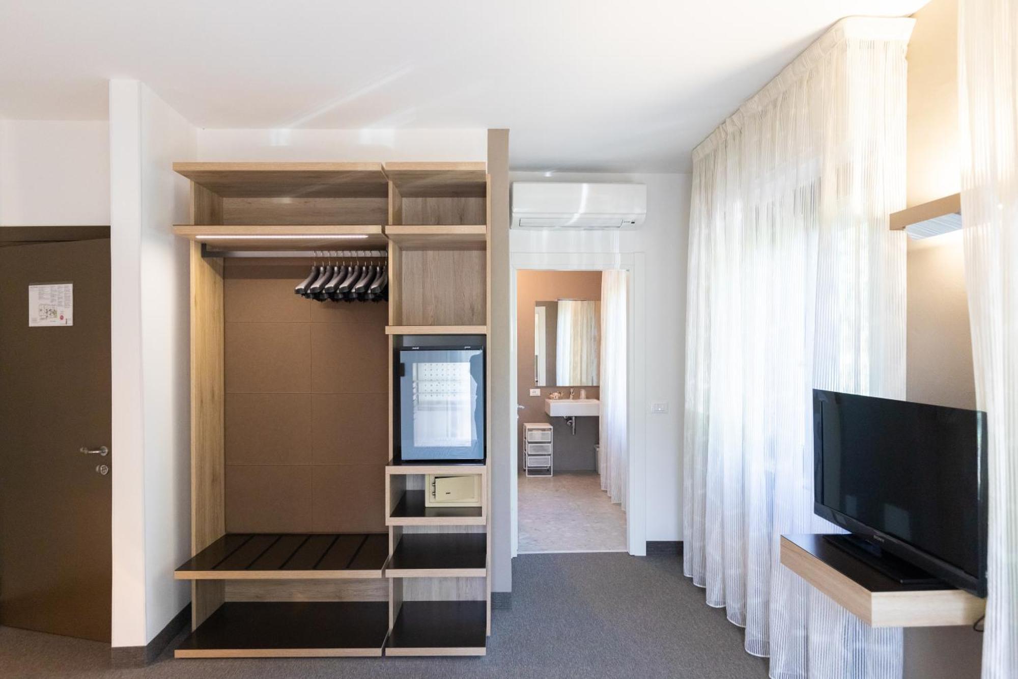 Hotel Villa Maria Σιρμιόνε Εξωτερικό φωτογραφία